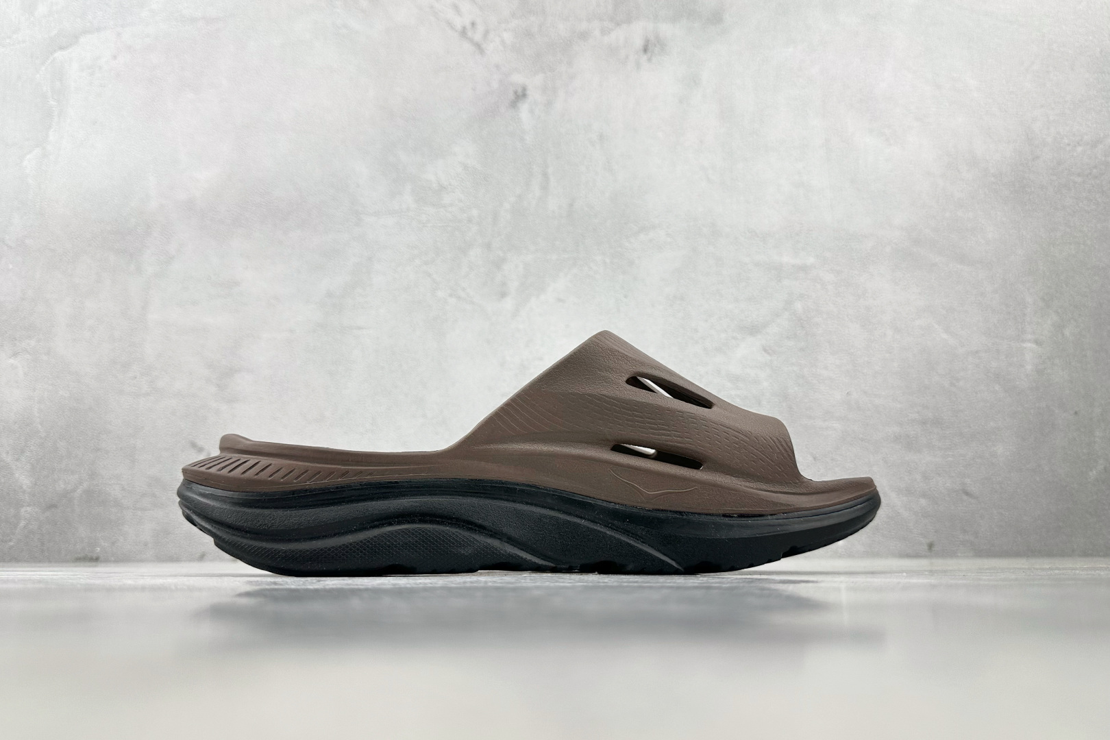 HOKA ONE ONE Ora Recovery Slide 3 灰色 1135061-GYGY