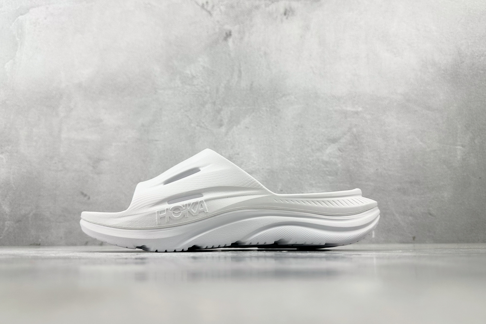 HOKA ONE ONE Ora Recovery Slide 3 白色 1135061-WWH