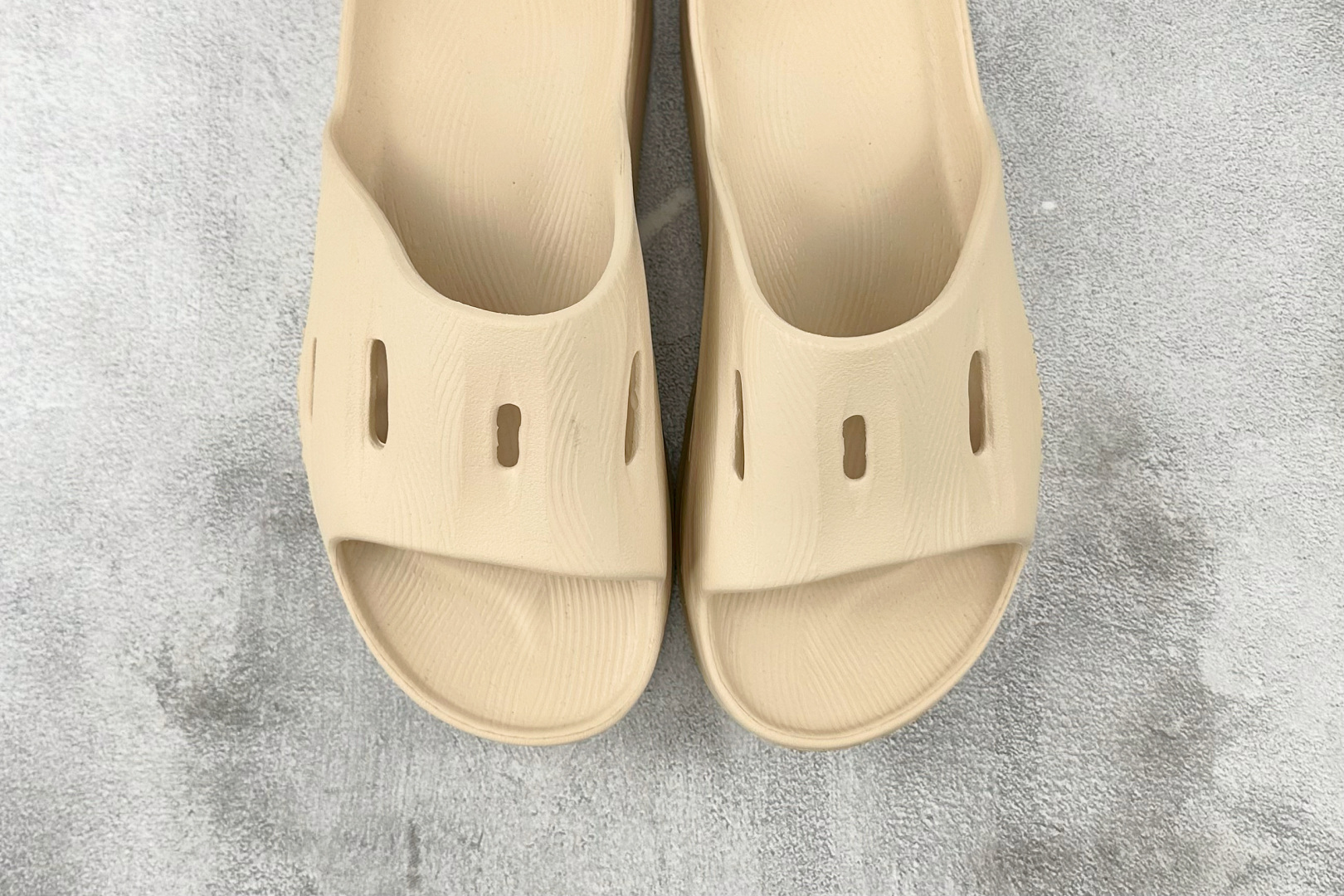HOKA ONE ONE Ora Recovery Slide 3 流沙色 1135061-SSSS