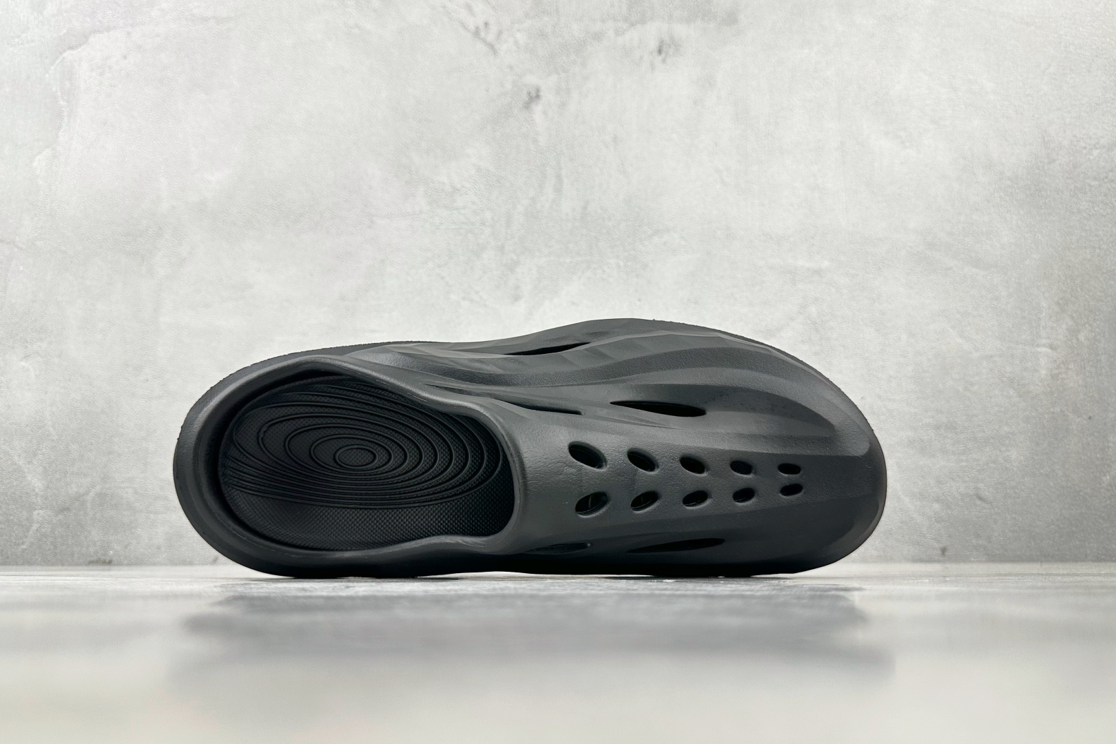 HOKA ONE ONE Ora Recovery mule 黑色 1147951-BBLC