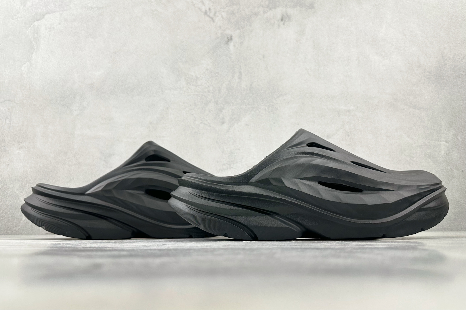 HOKA ONE ONE Ora Recovery mule 黑色 1147951-BBLC