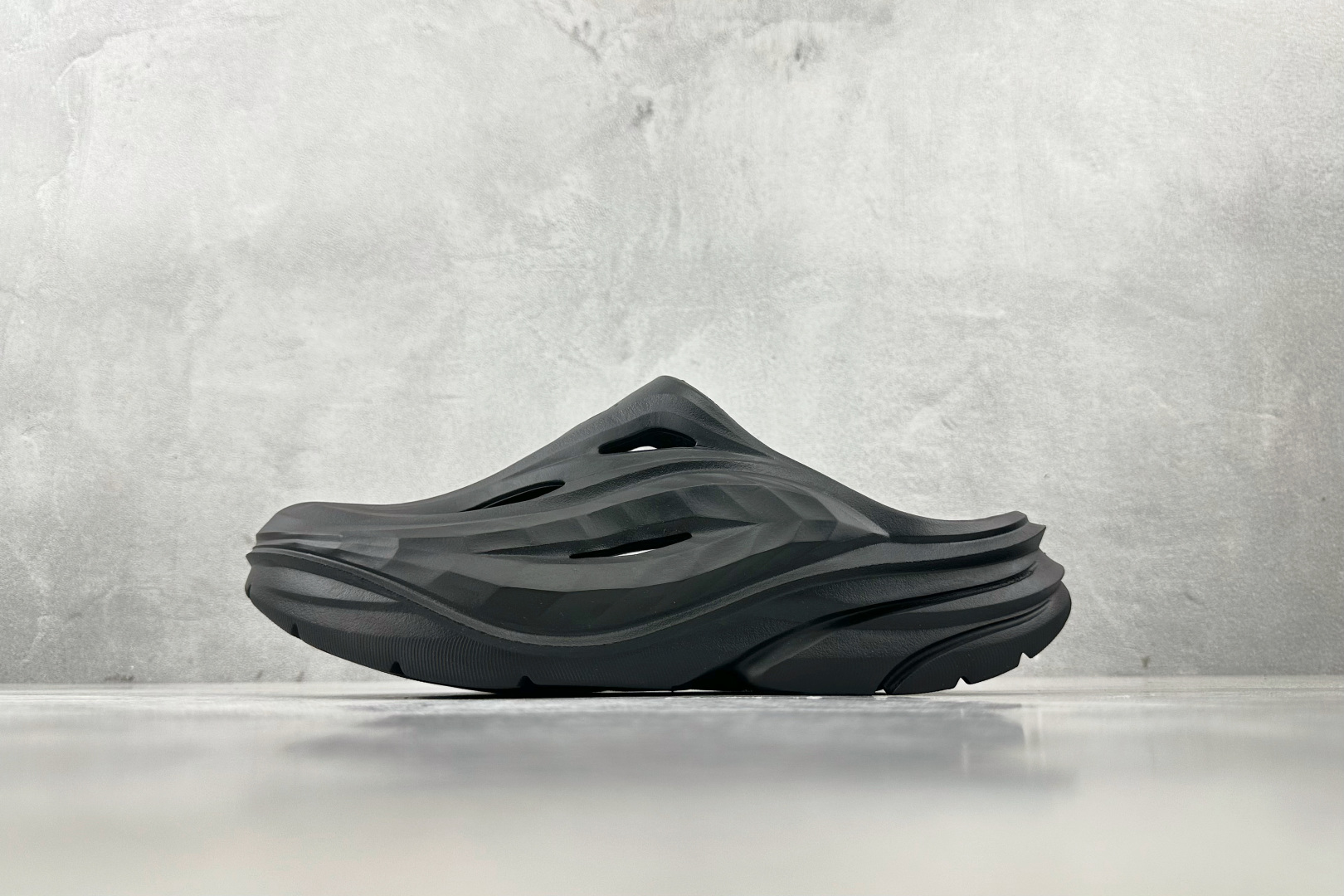 HOKA ONE ONE Ora Recovery mule 黑色 1147951-BBLC