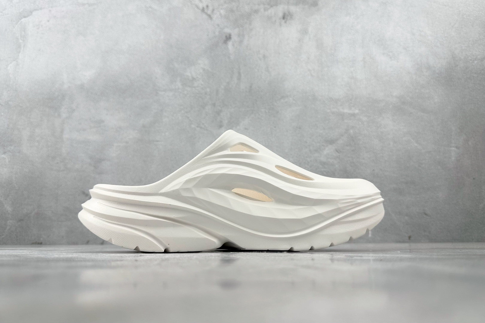 HOKA ONE ONE Ora Recovery mule 白色 1147951-WWH