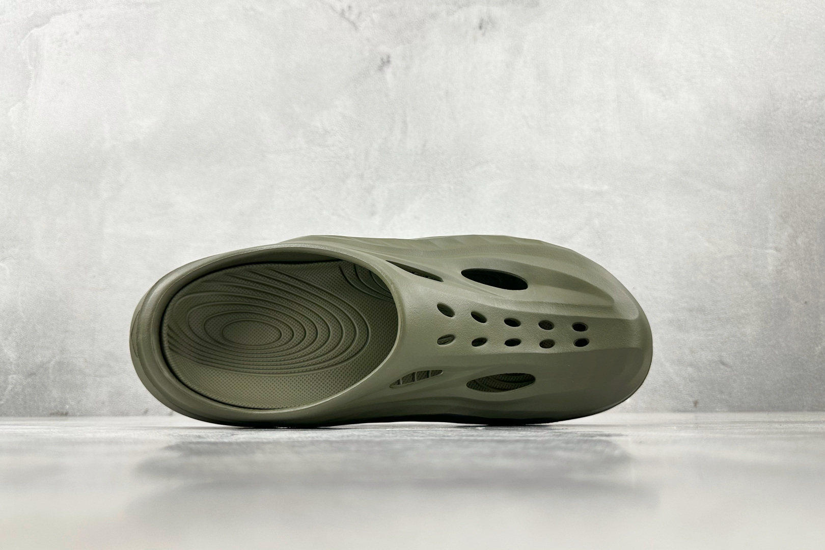 HOKA ONE ONE Ora Recovery mule 灰色 1147951-SLTSL