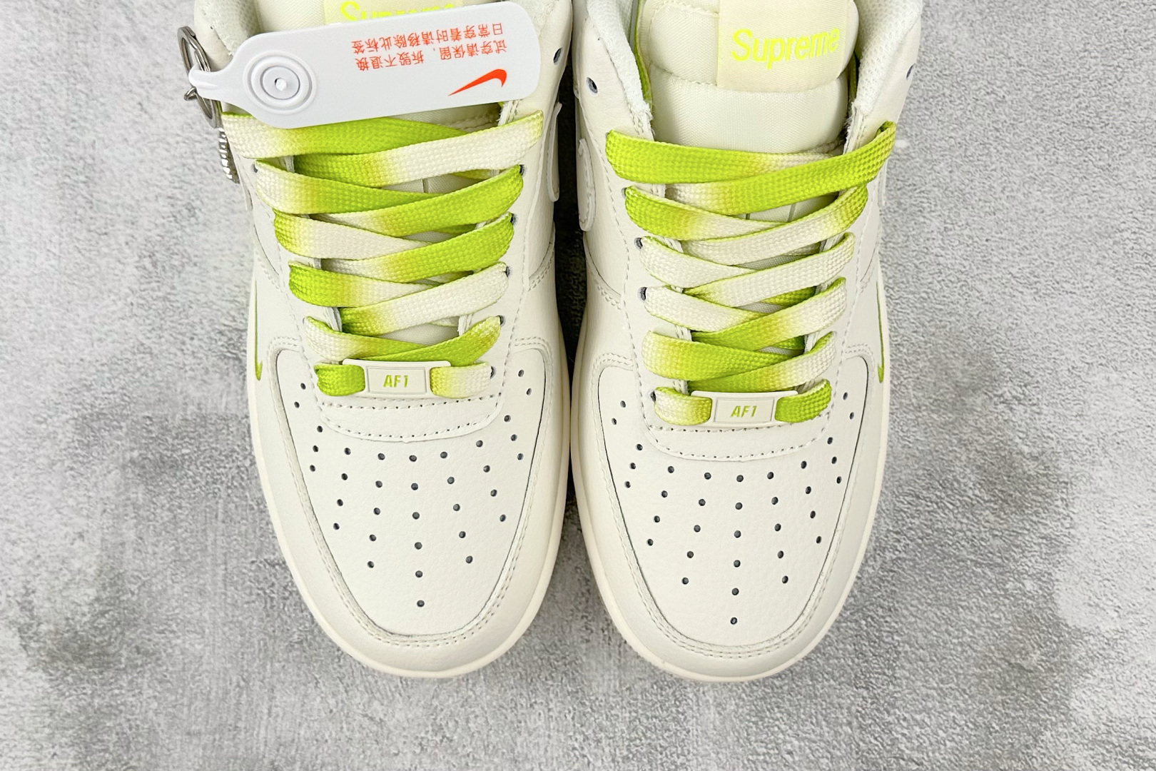 XC 特价 
Nike Air Force 1'07  Supreme 联名 米白绿

货号：BB757