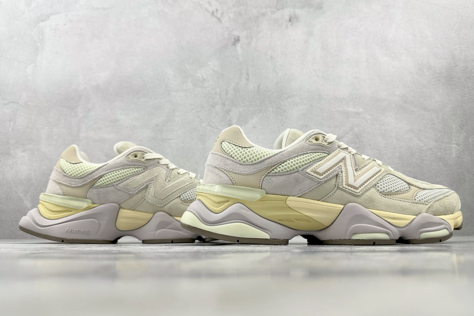 C 版 
大厂出品  New Balance NB 9060 灰米色

货号：U9060EEP
尺码：3