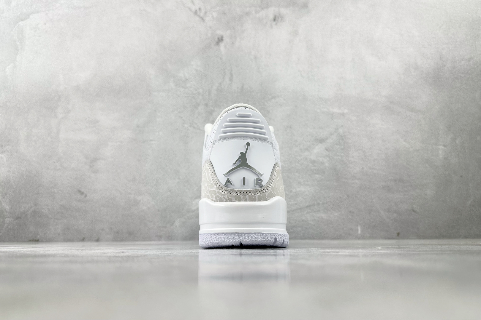 OG 
顶级纯原  Jordan Air Jordan 3 “Pure Money”白色

货号：CT8