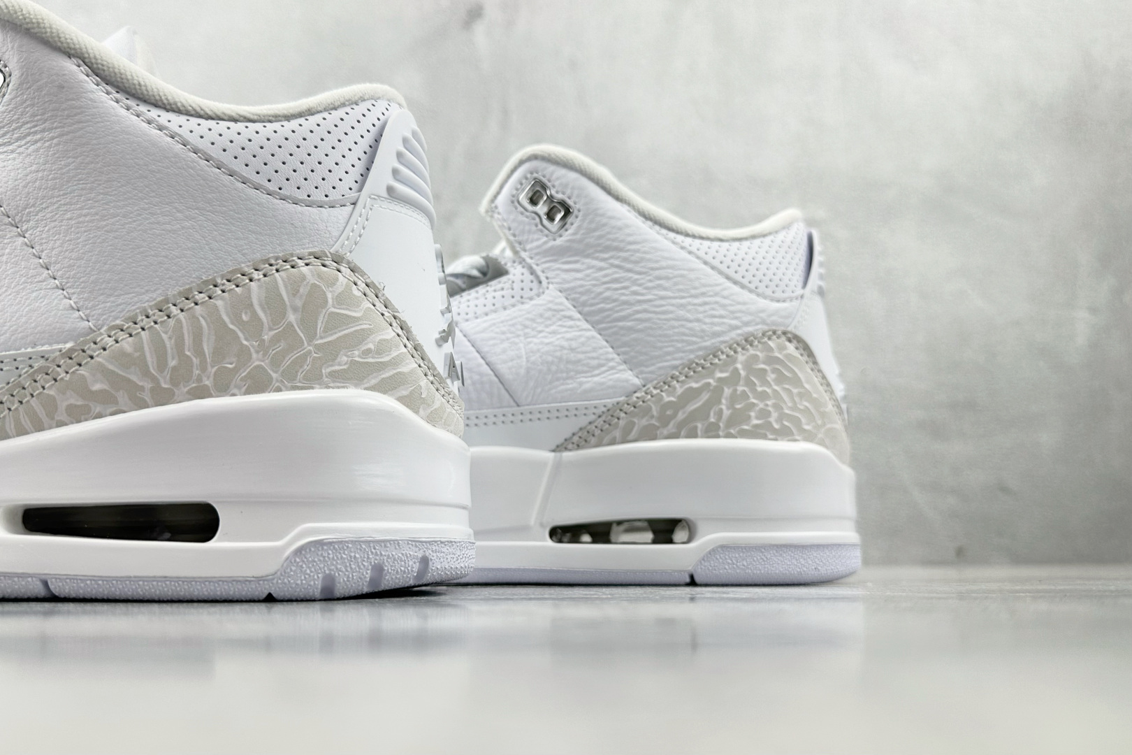 OG 
顶级纯原  Jordan Air Jordan 3 “Pure Money”白色

货号：CT8
