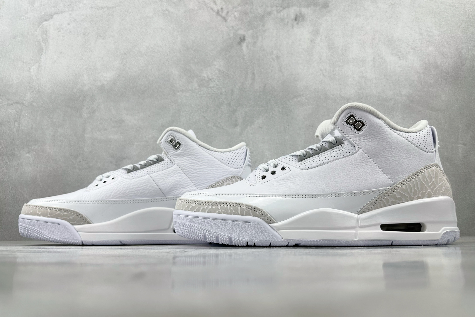 OG 
顶级纯原  Jordan Air Jordan 3 “Pure Money”白色

货号：CT8