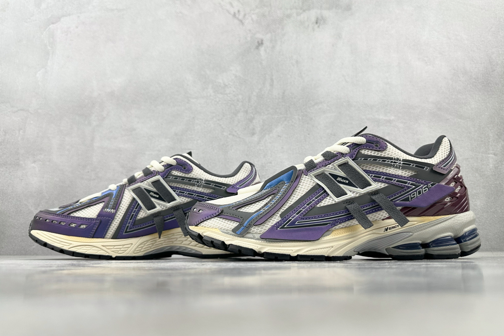 240 大厂出品 New Balance NB 1906A 灰紫 U1906ANB 尺码：36 36.5 37 38.5 39 40 40.5 41 42 42.5 43 44 44.5 45 46 46.5 编码：33
