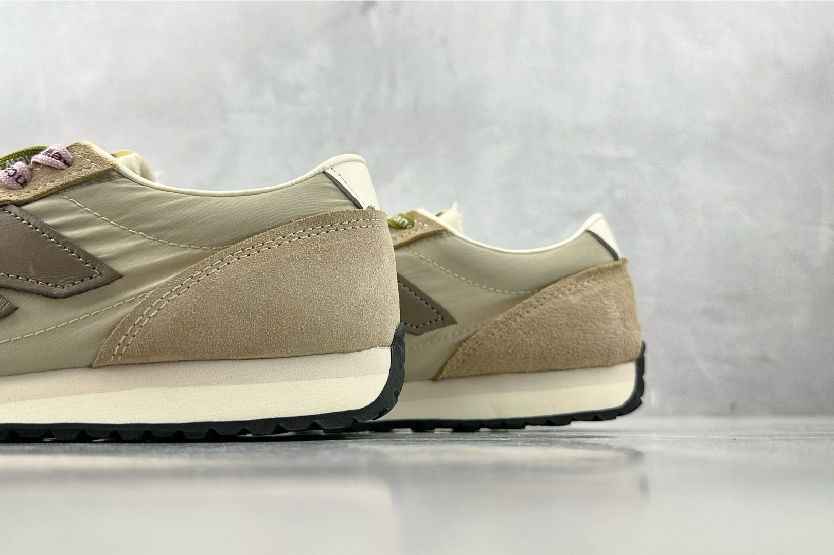 K13 版 
New Balance NB 471 棕色

货号：U471AI
尺码：36 36.5 3
