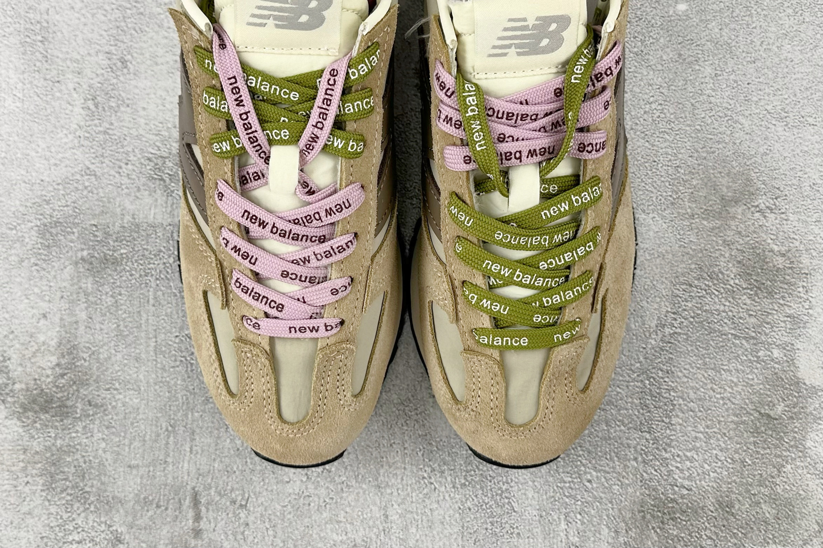 K13 版 
New Balance NB 471 棕色

货号：U471AI
尺码：36 36.5 3