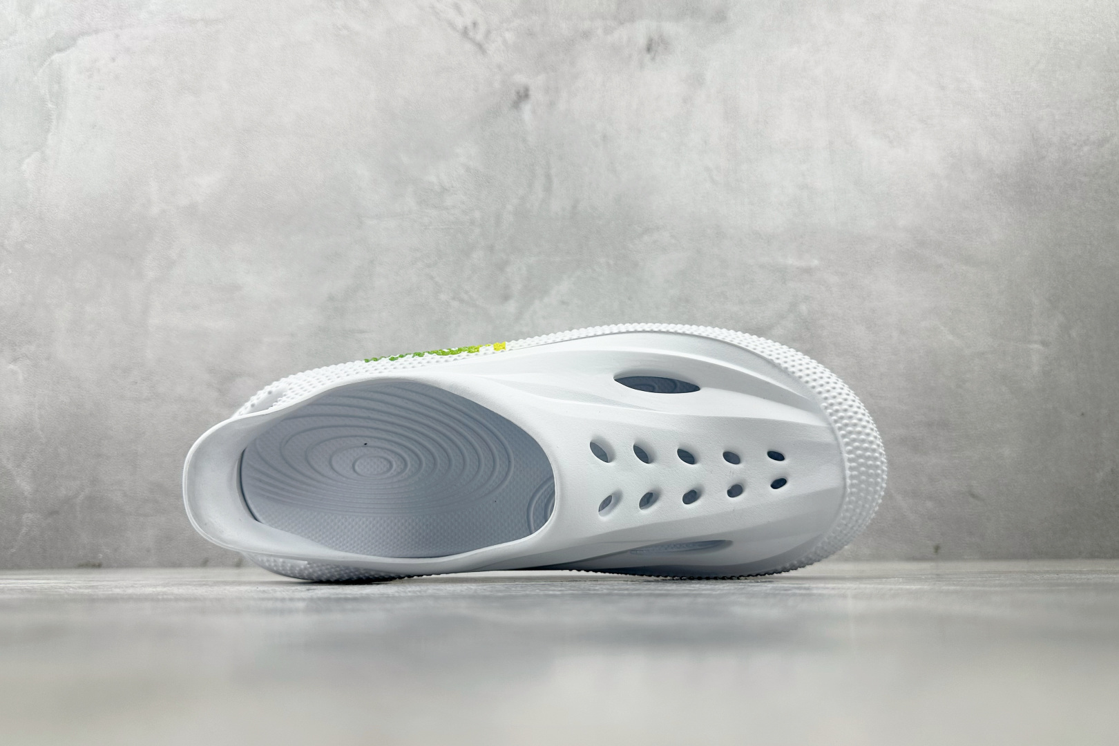 160 HOKA ONE ONE Ora 白色 1147951