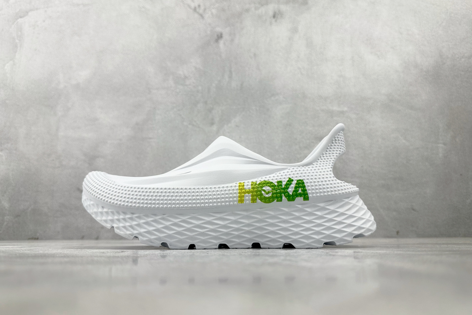160 HOKA ONE ONE Ora 白色 1147951