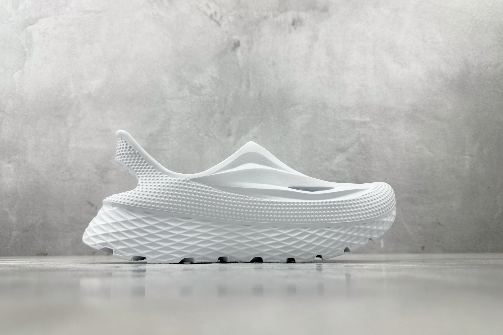 160 HOKA ONE ONE Ora 白色 1147951