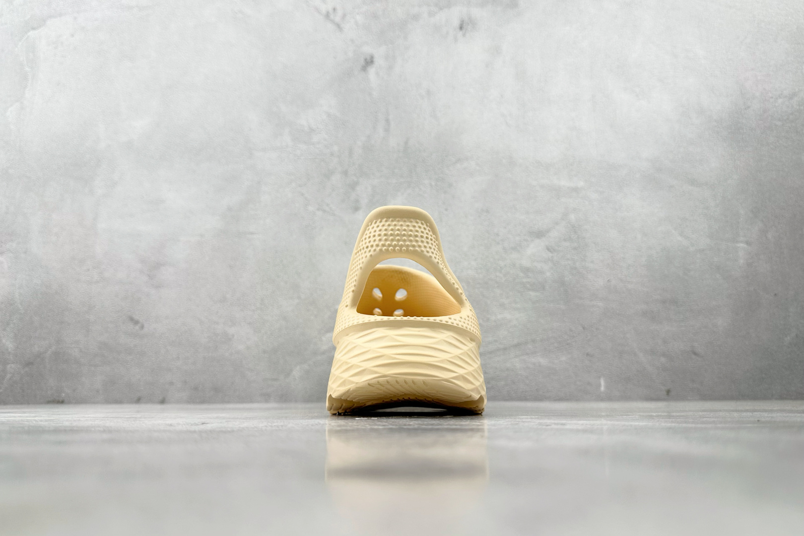 160 HOKA ONE ONE Ora 流沙色 1147951
