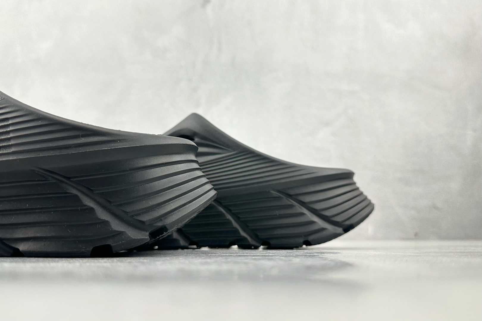 HOKA ONE ONE Ora 黑色 1147951