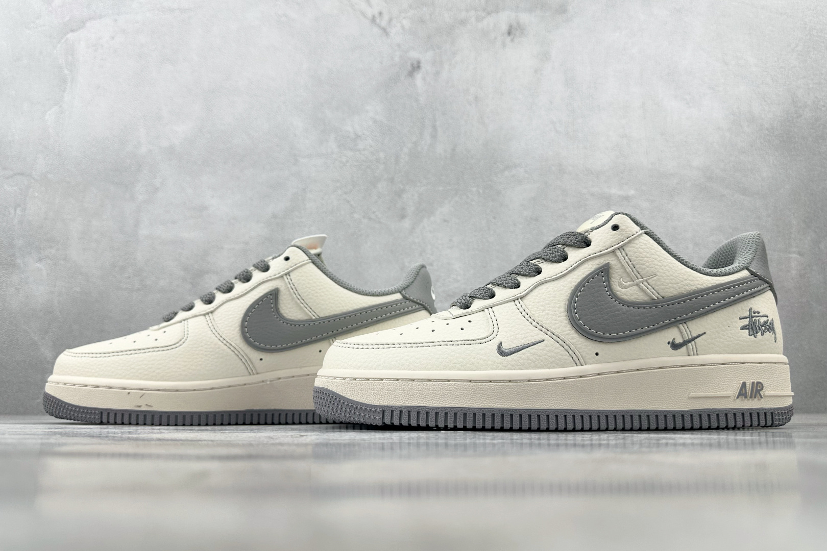 Nike Air Force 1'07 斯图西 联名 米白灰 HH7518-060