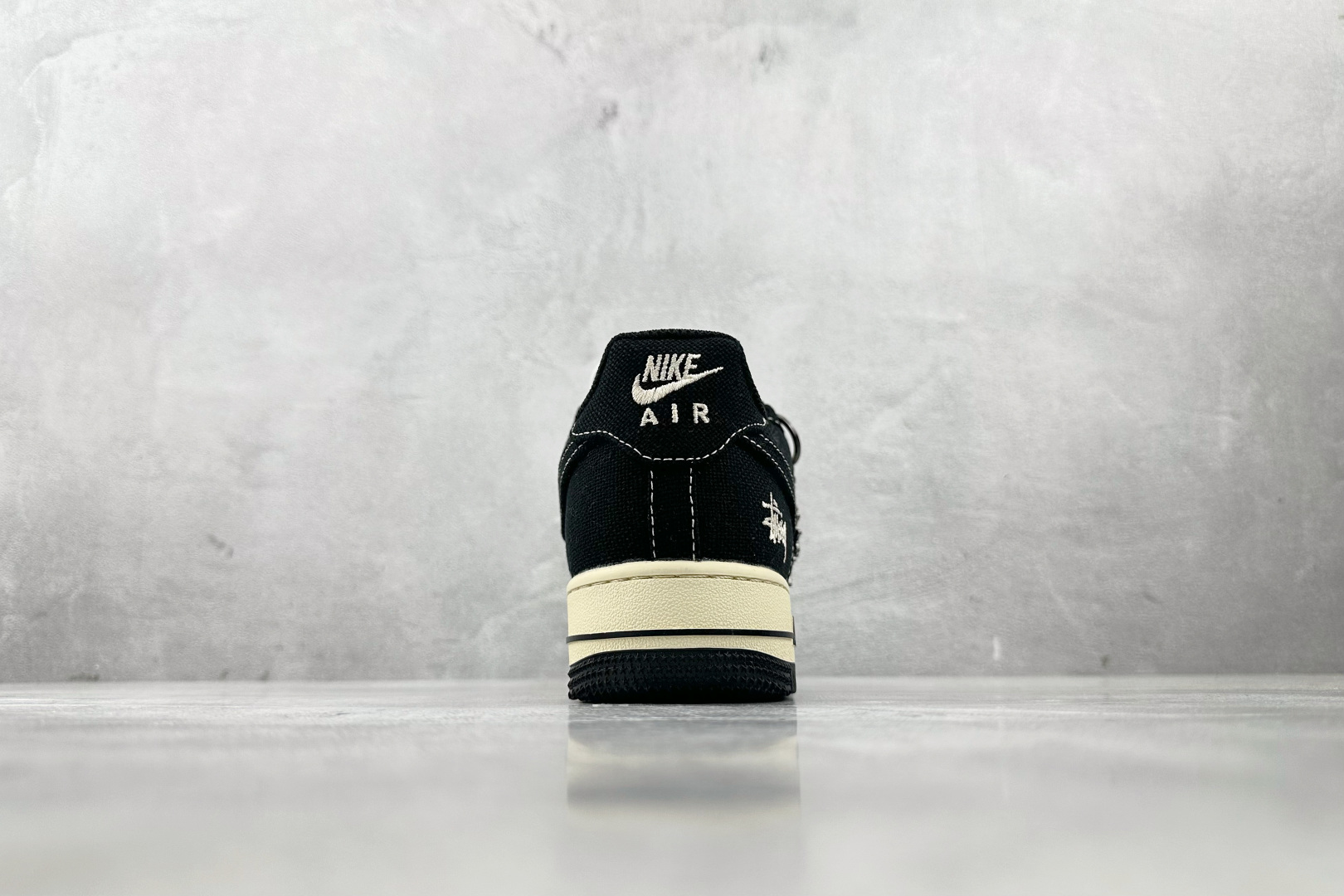 Nike Air Force 1'07 斯图西 联名 黑白 XX3168-156
