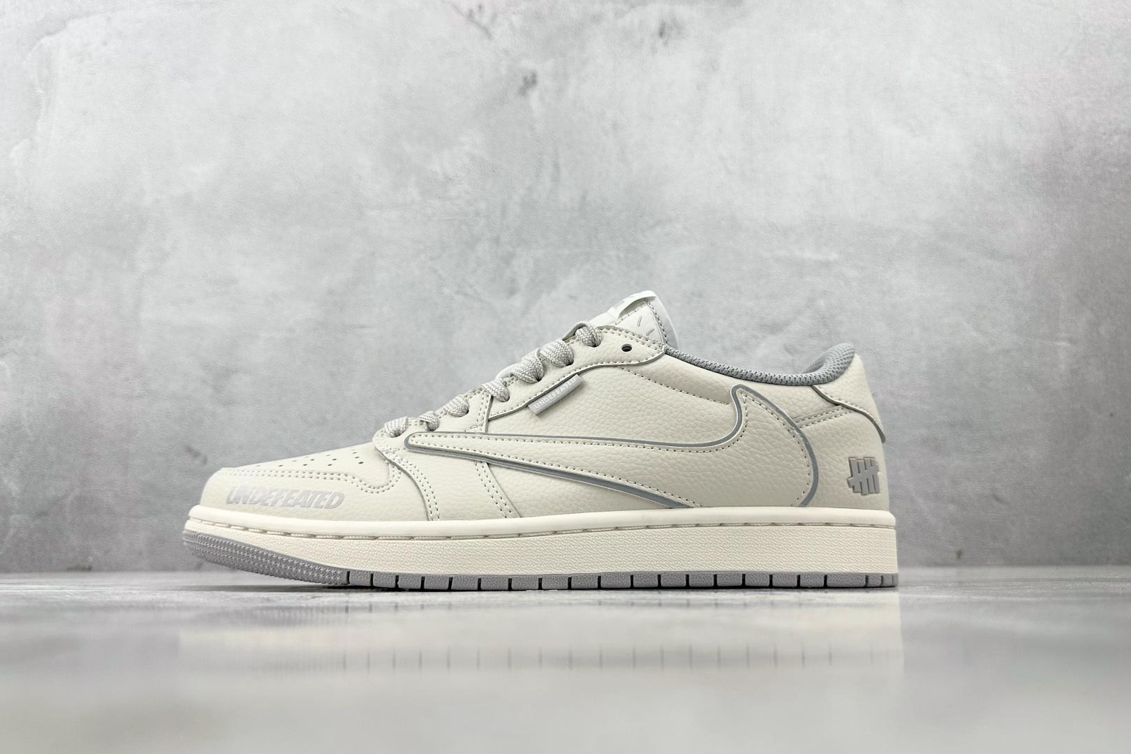 定制 Air Jordan 1 Low ow SP UNDEFEATED 倒钩联名 米白 DF1845-532