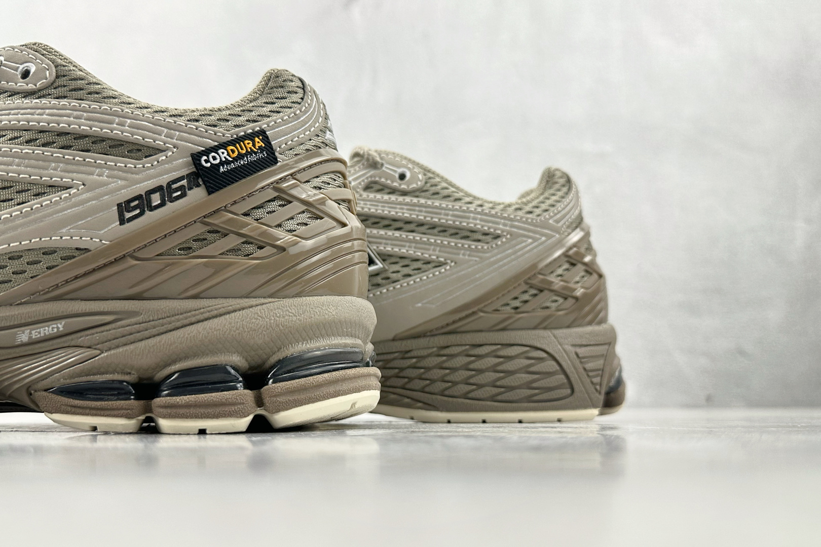 240 大厂出品 New Balance NB 1906R 棕褐色 U1906ROB