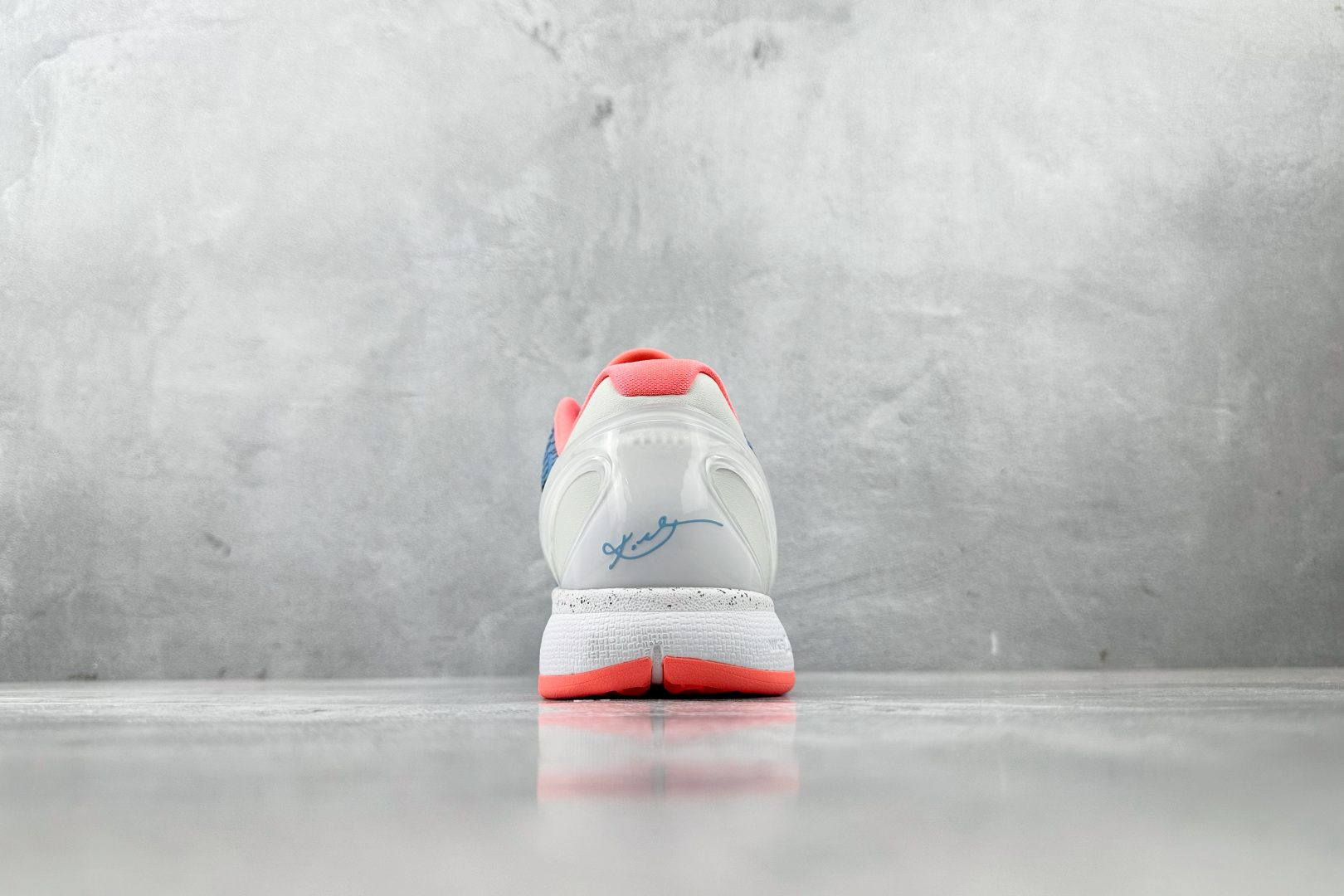 Star版 
Nike Zoom Kobe 6 蓝白

货号：DJ5437 020
尺码：40.5 41