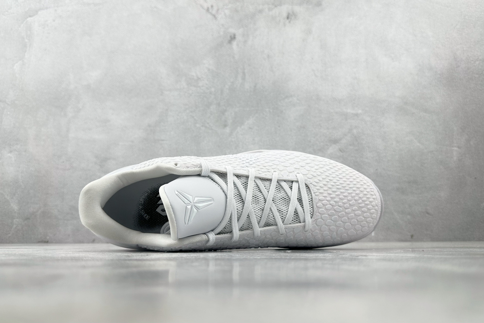 Star版 
Nike Zoom Kobe 6 白色

货号：DO5079 021
尺码：40.5 41
