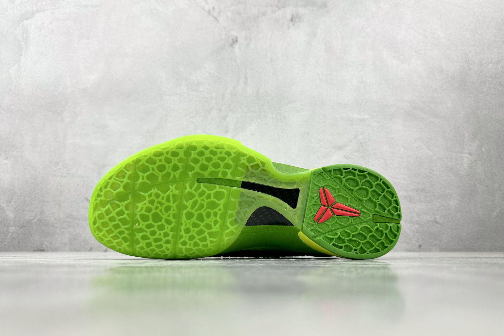 Nike Zoom Kobe 6 Protro ”Green Apple” 科比6青蜂侠 荧光绿 CW2190-300