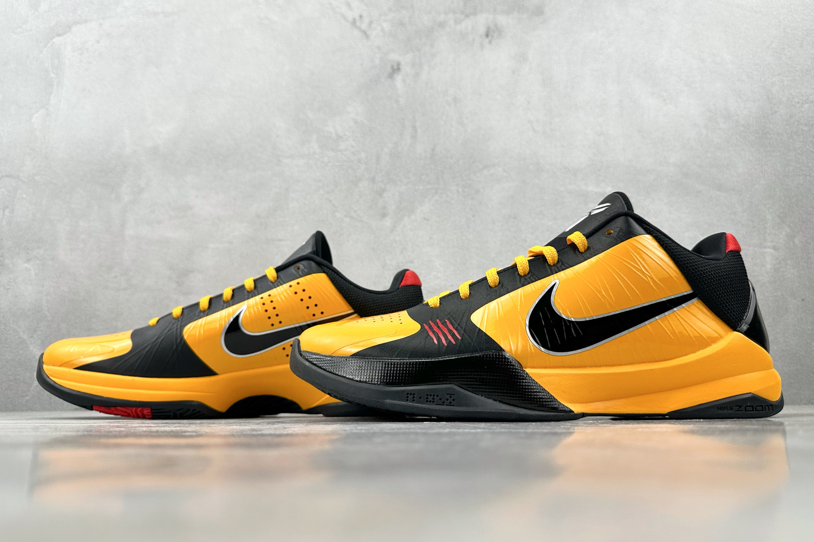 Nike Zoom Kobe 5 Protro ”Bruce Lee” 李小龙 黑黄 CD4991-700