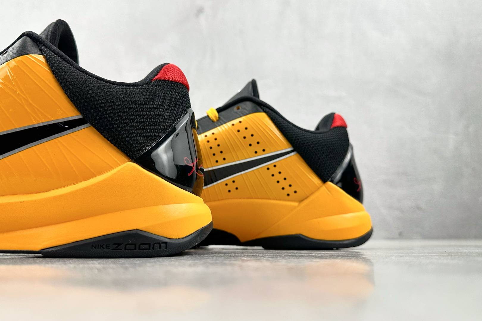 Nike Zoom Kobe 5 Protro ”Bruce Lee” 李小龙 黑黄 CD4991-700