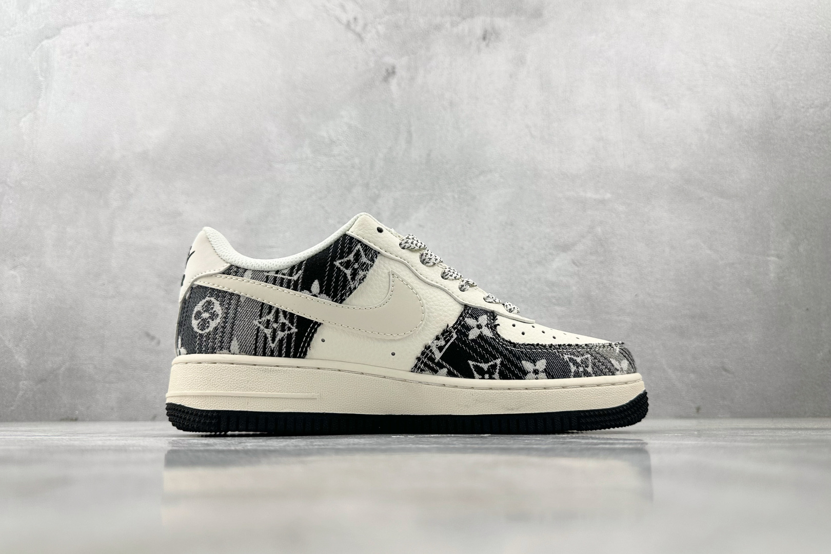 Nike Air Force 1'07 LV 联名 黑白 XS1958-585