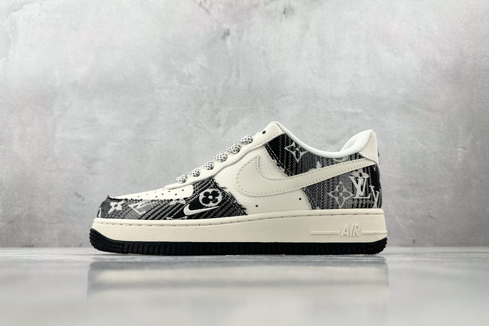 Nike Air Force 1’07 LV 联名 黑白 XS1958-585