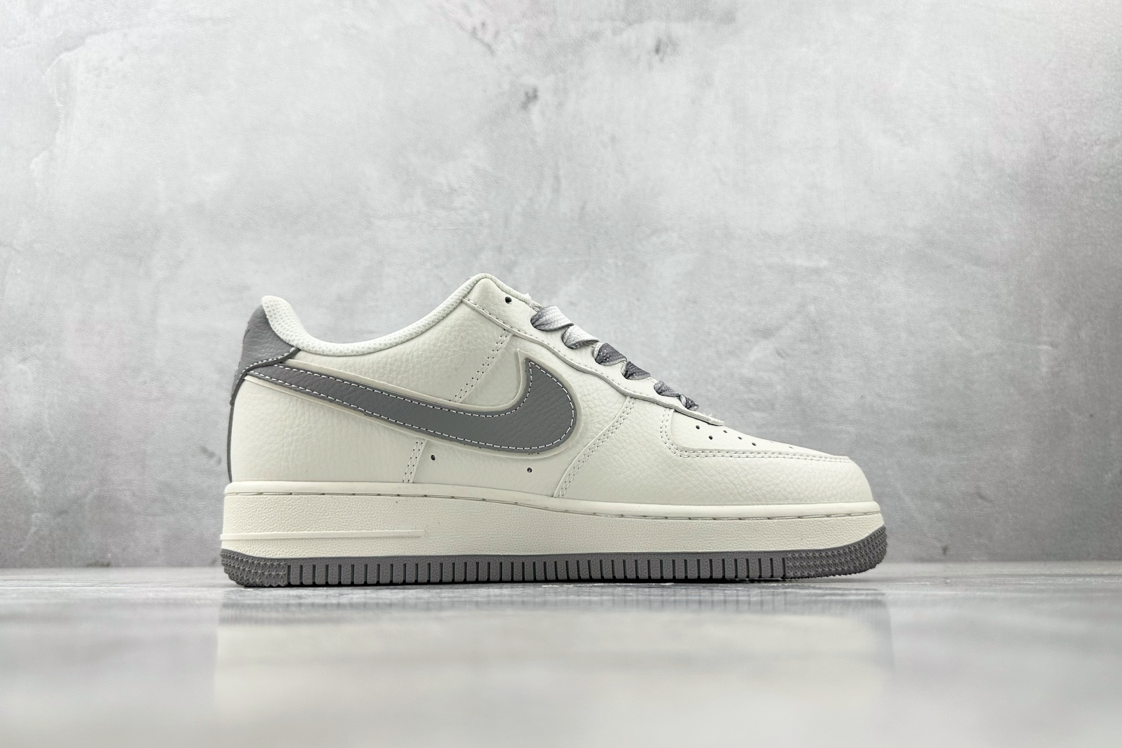 Nike Air Force 1'07 双钩 联名 米白灰 XS1958-585