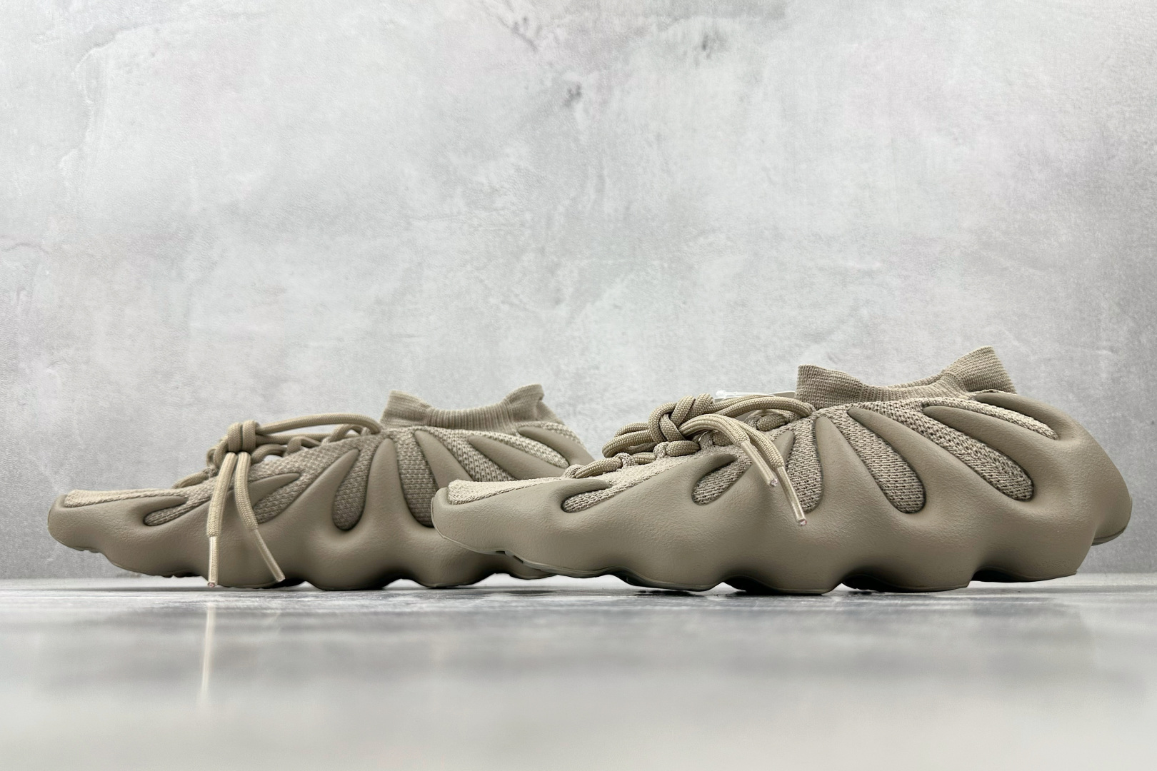 纯原生产线 adidas originals Yeezy 450 浅灰色”Stone Flax” 浅褐色 ID1623