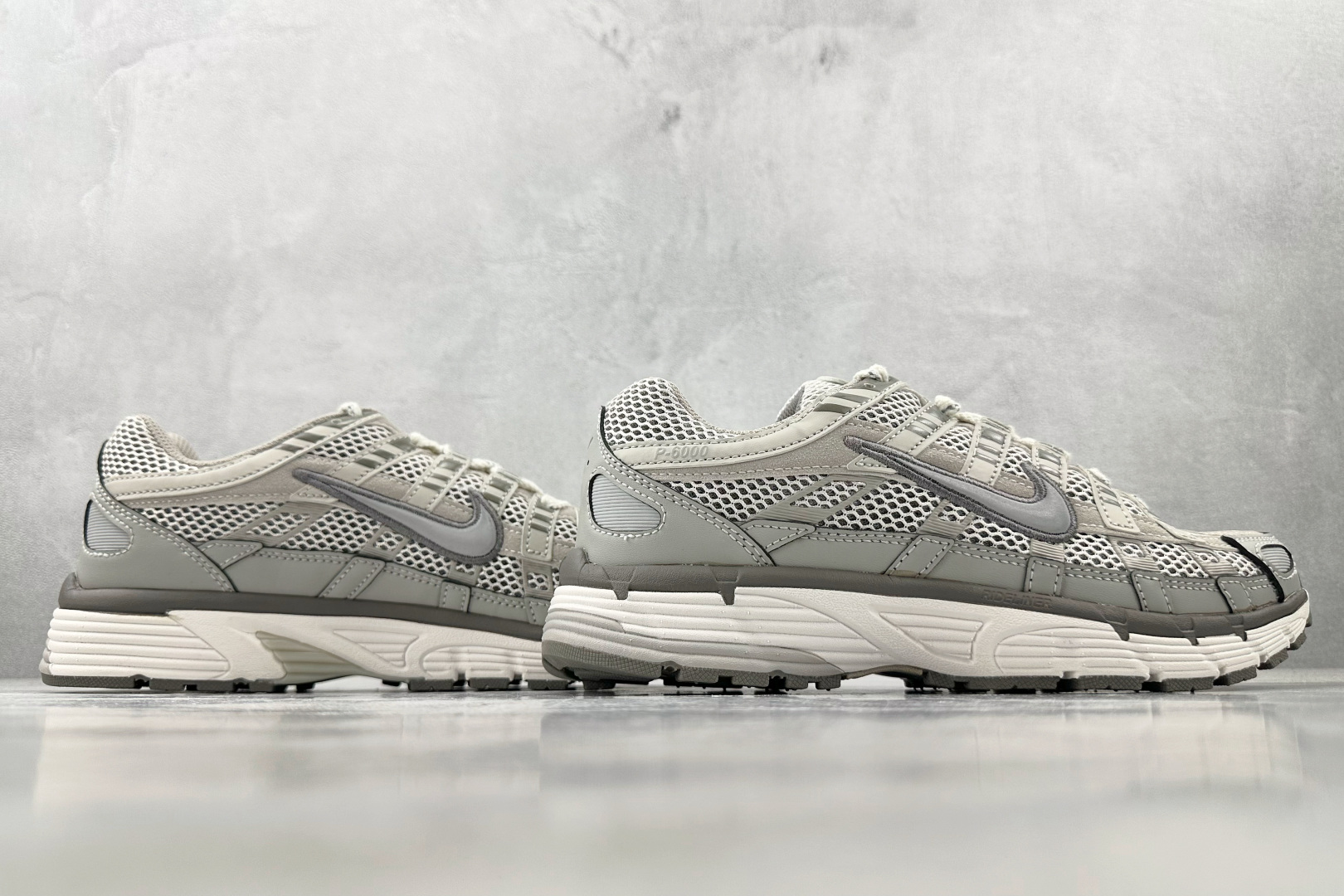 K 版
综合版 Nike P-6000 PRM NA 灰色

货号：FN6837-012
尺码：36 3