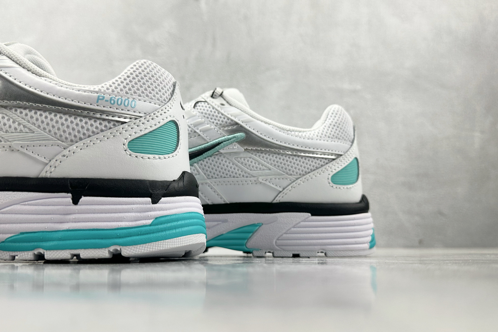 K 版
综合版  Nike P-6000 青

货号：BV1021-104
尺码：36 36.5 37 
