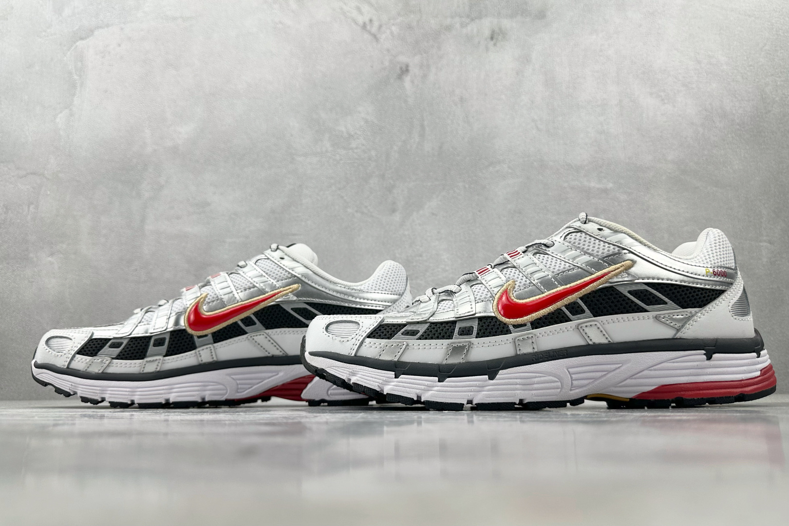 K 版
综合版  Nike P-6000 白红

货号：BV1021-101
尺码：36 36.5 37