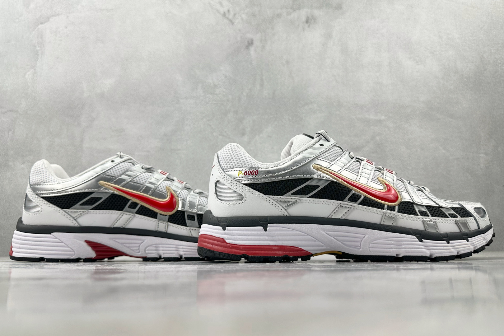 K 版
综合版  Nike P-6000 白红

货号：BV1021-101
尺码：36 36.5 37