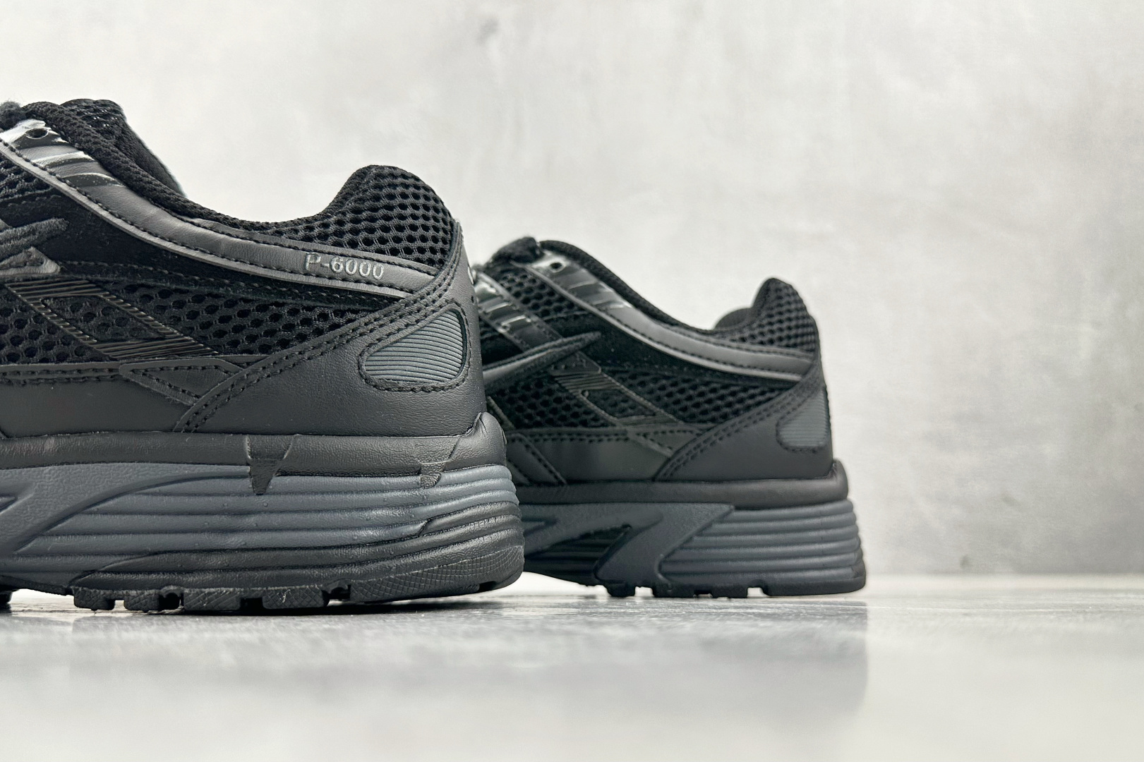 K 版
综合版  Nike P-6000 黑色

货号：FQ8732-010
尺码：36 36.5 37