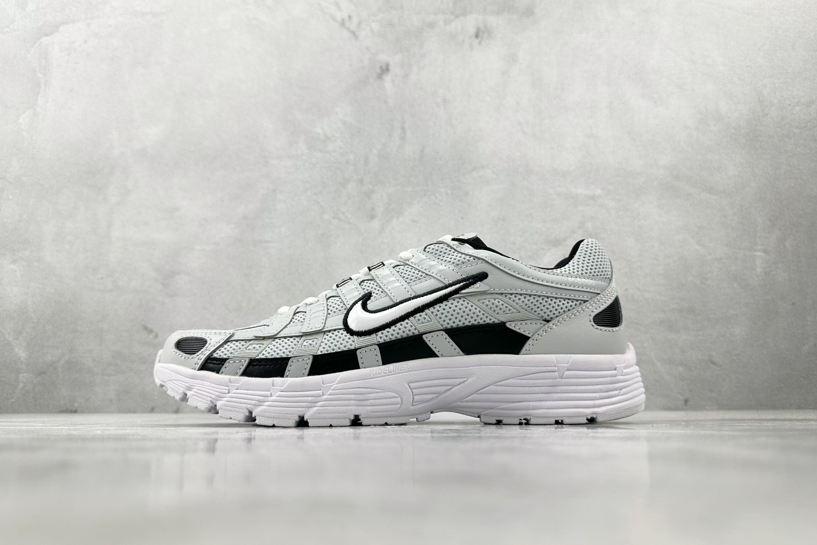 K 版 
综合版  Nike P-6000 浅绿

货号：CD6404-006
尺码：36 36.5 3