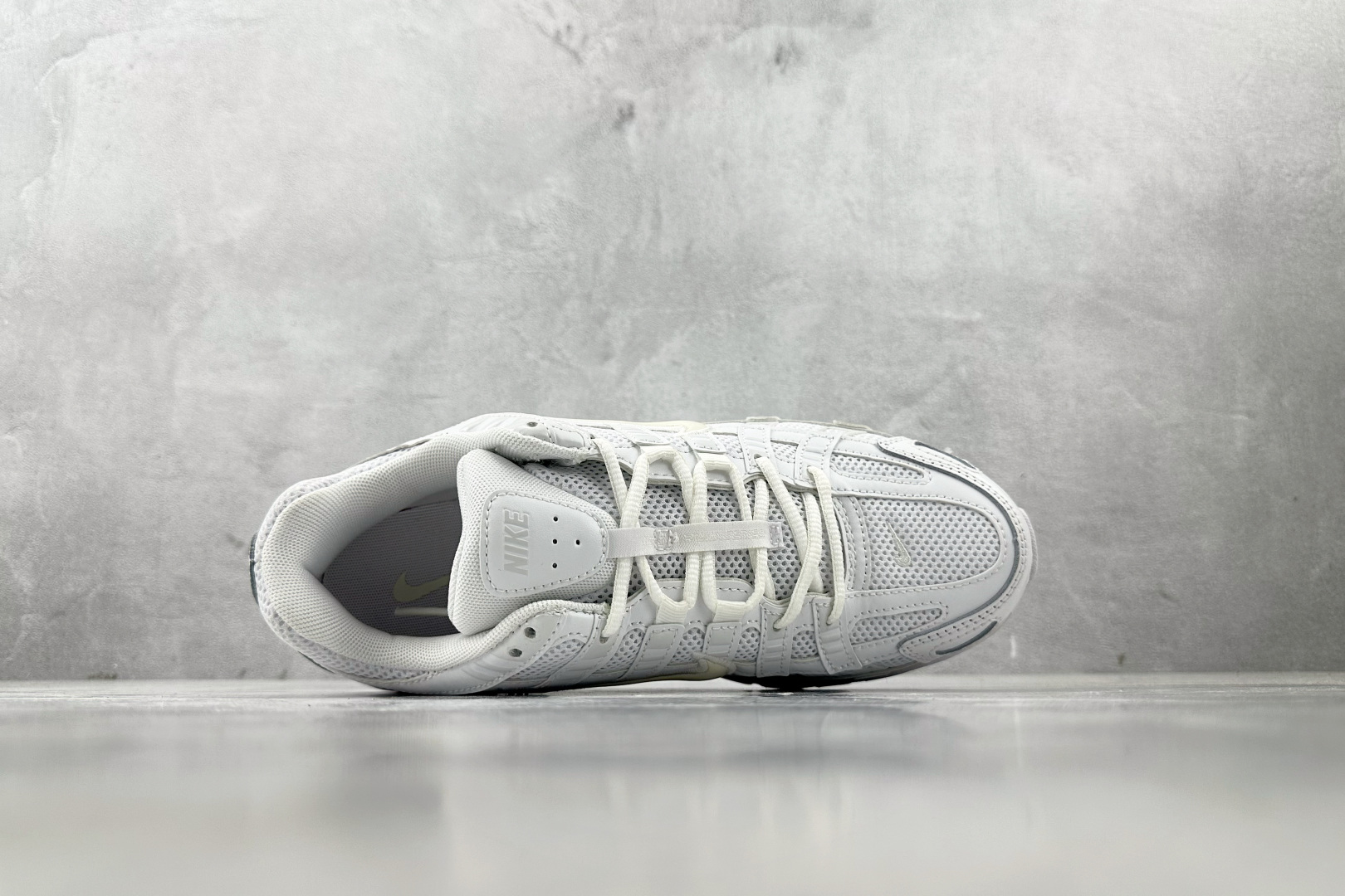 K 版 
综合版  Nike P-6000 纯白

货号：BV1021-102
尺码：36 36.5 3