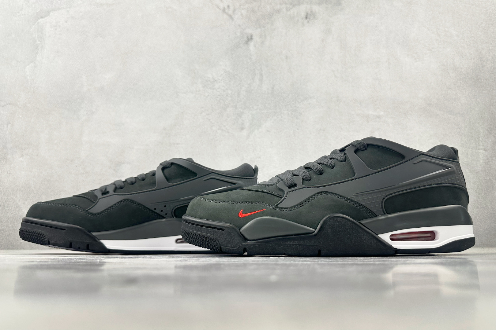 OG 
顶级纯原  Nigel Sylvester x Jordan Air Jordan 4 RM S