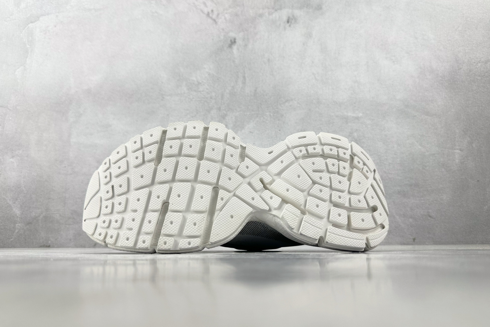 370 代购版 Under Armour x Balenciaga巴黎世家 3XL 白色 814415W3XUA