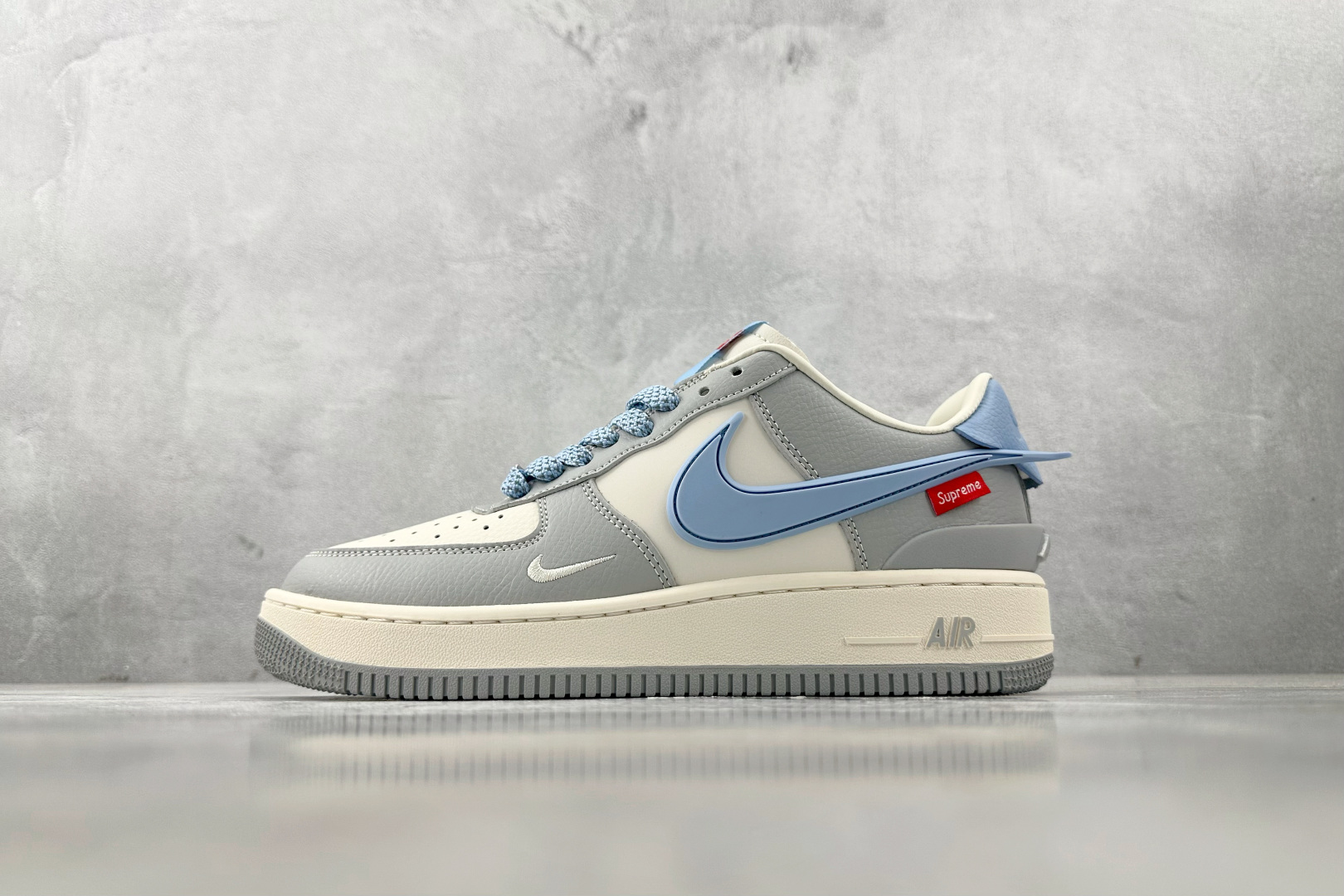 Nike Air Force 1’07 Supreme 联名 灰白蓝 XS3464-577