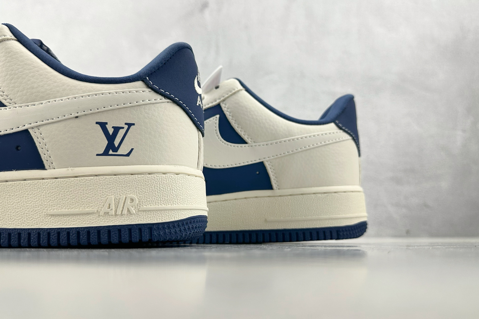 Nike Air Force 1'07 LV 联名 白蓝 KK1988-084