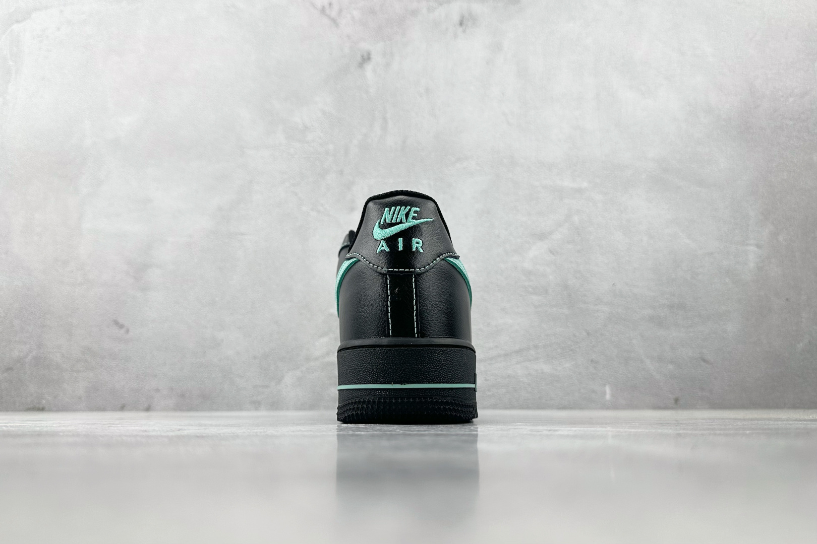 Nike Air Force 1 Low “Black Tiffany”黑色极光绿 HQ2037-002