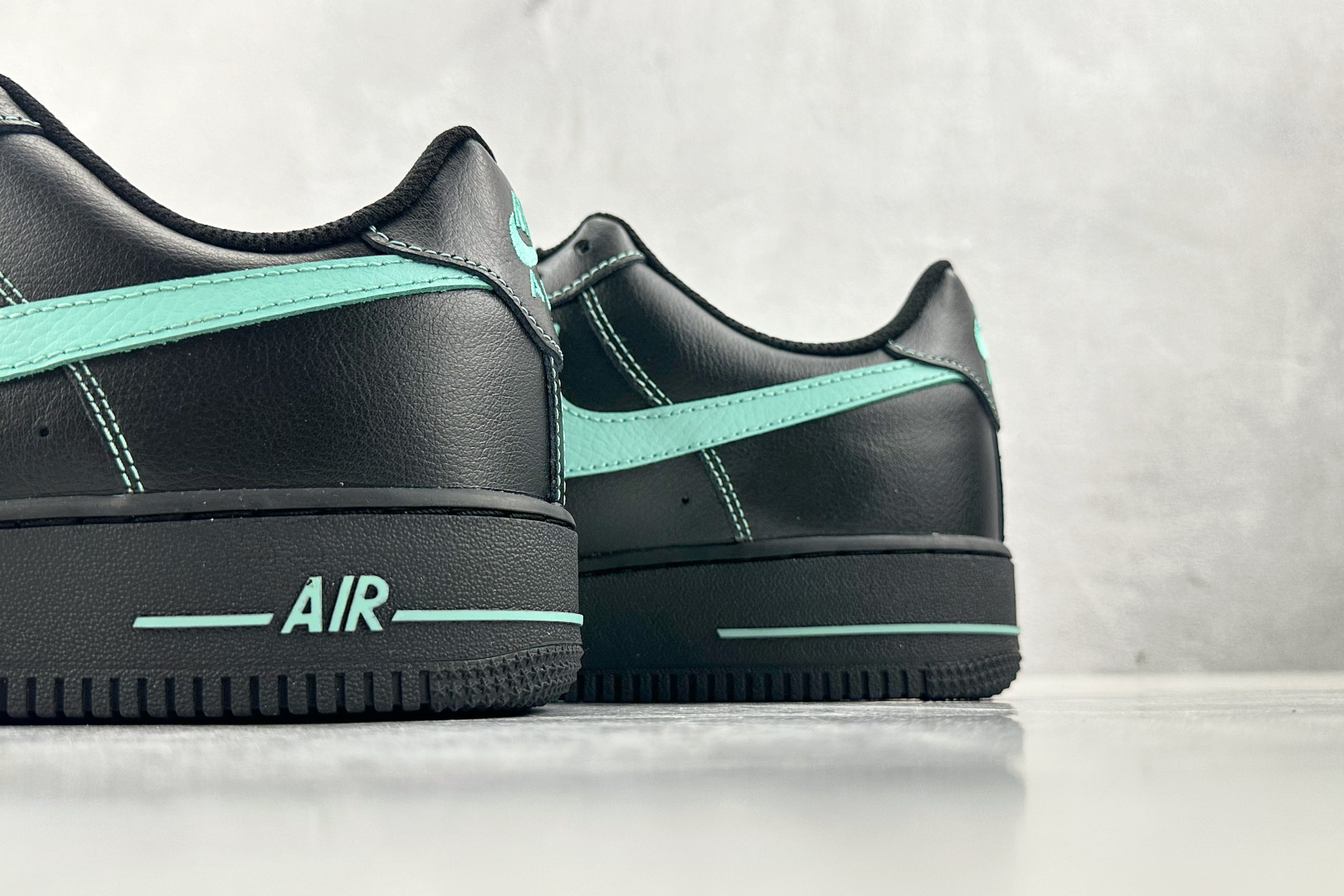 Nike Air Force 1 Low “Black Tiffany”黑色极光绿 HQ2037-002