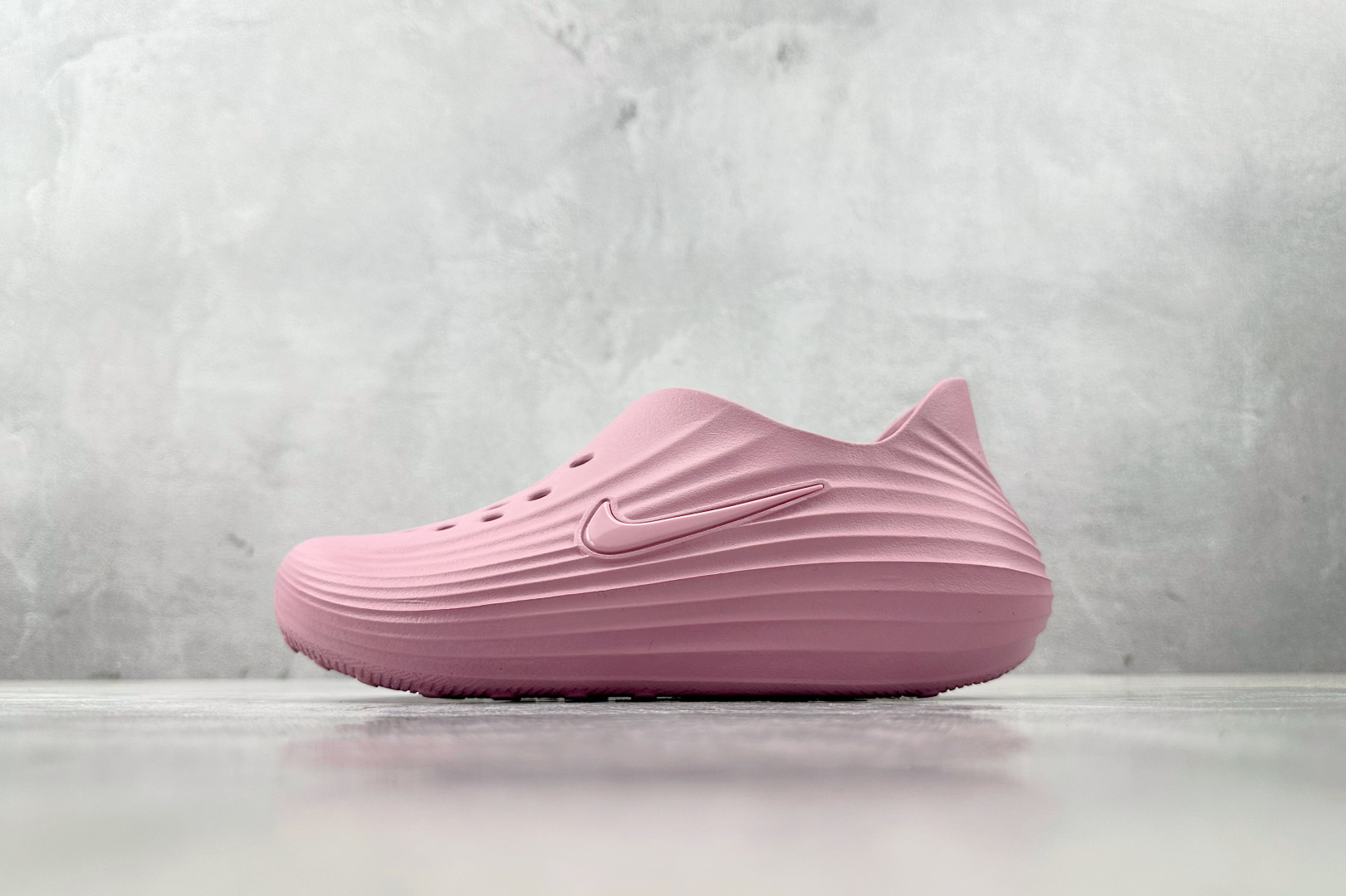 Nike ReactX Rejuven8 粉色 HV5062-600