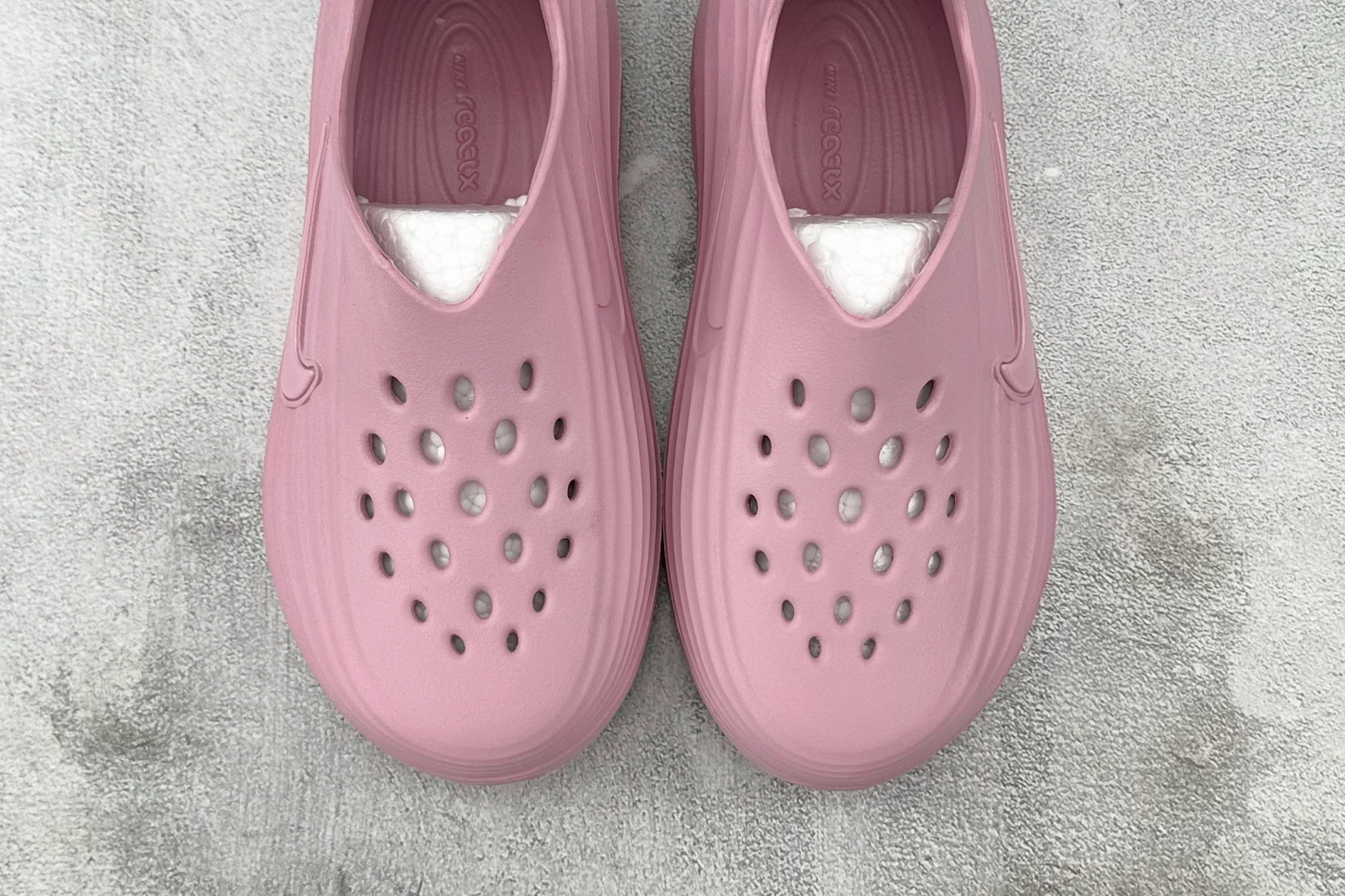 Nike ReactX Rejuven8 粉色 HV5062-600