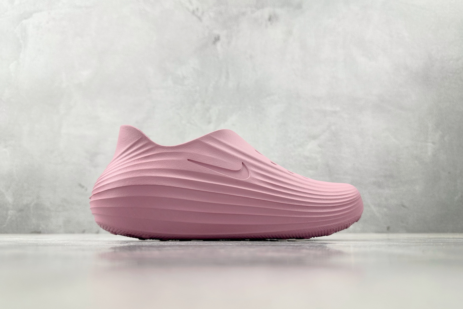 Nike ReactX Rejuven8 粉色 HV5062-600